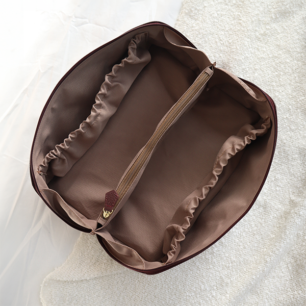 DYSON TOILETRY BAG