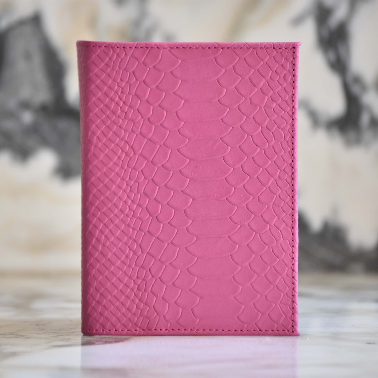 Porta Pasaporte Individual Fucsia Pyton