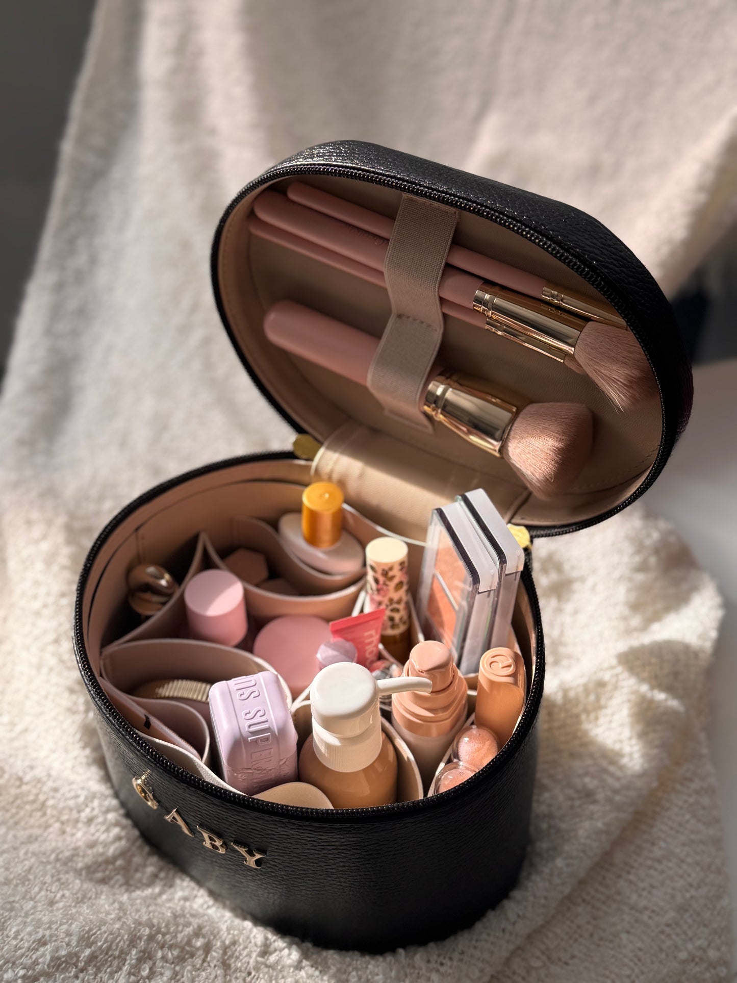 ROMINA TOILETRY BAG + GIFT JEWELRY BOX