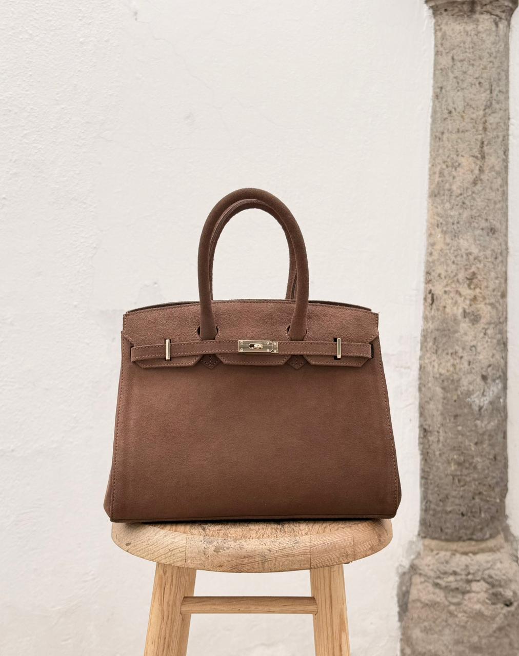 ISABELA CHICA GAMUZA