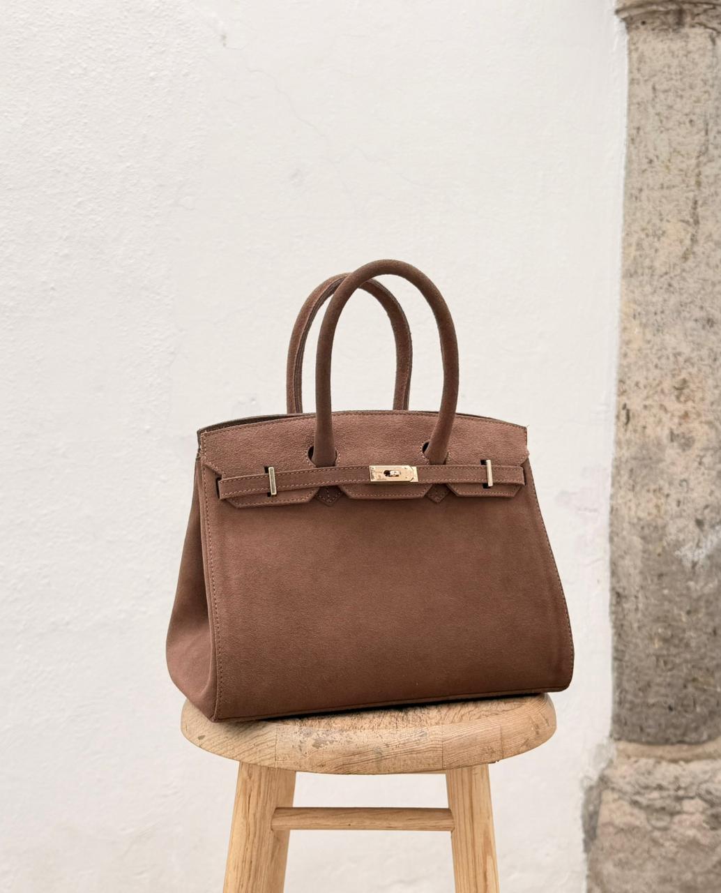 ISABELA CHICA GAMUZA